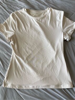 Suuksess Everyday Crewneck Short Sleeve Tee in Cream Butter Soft Material